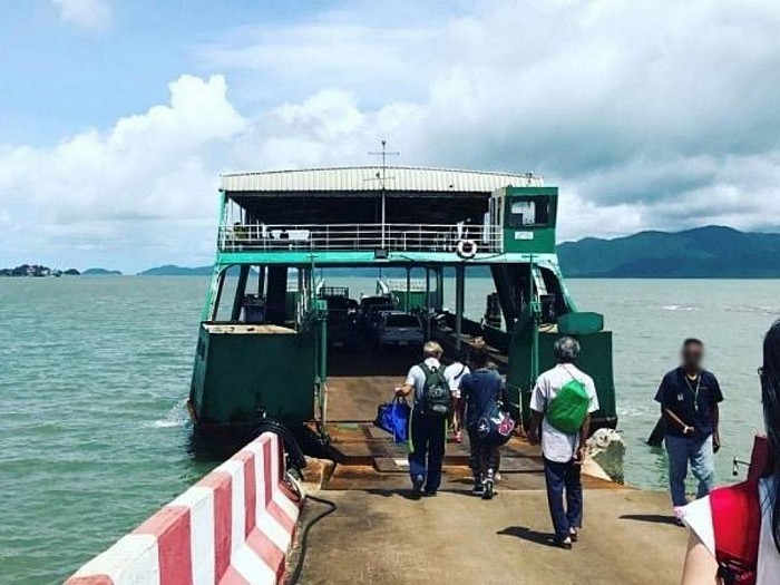 หรือต้องการให้เราส่งแค่ท่าเรือ อ่าวธรรมชาติ เรือเฟอร์รี่ข้ามไปเกาะช้างยินดีให้บริการ